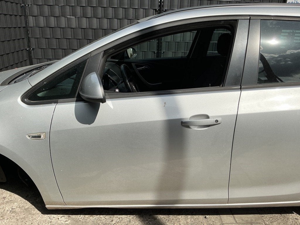 PORTE AVANT GAUCHE Astra J Sports Tourer (PD8 / PE8 / PF8), Opel, Opel Automobile GmbH, Utilisé, Porte