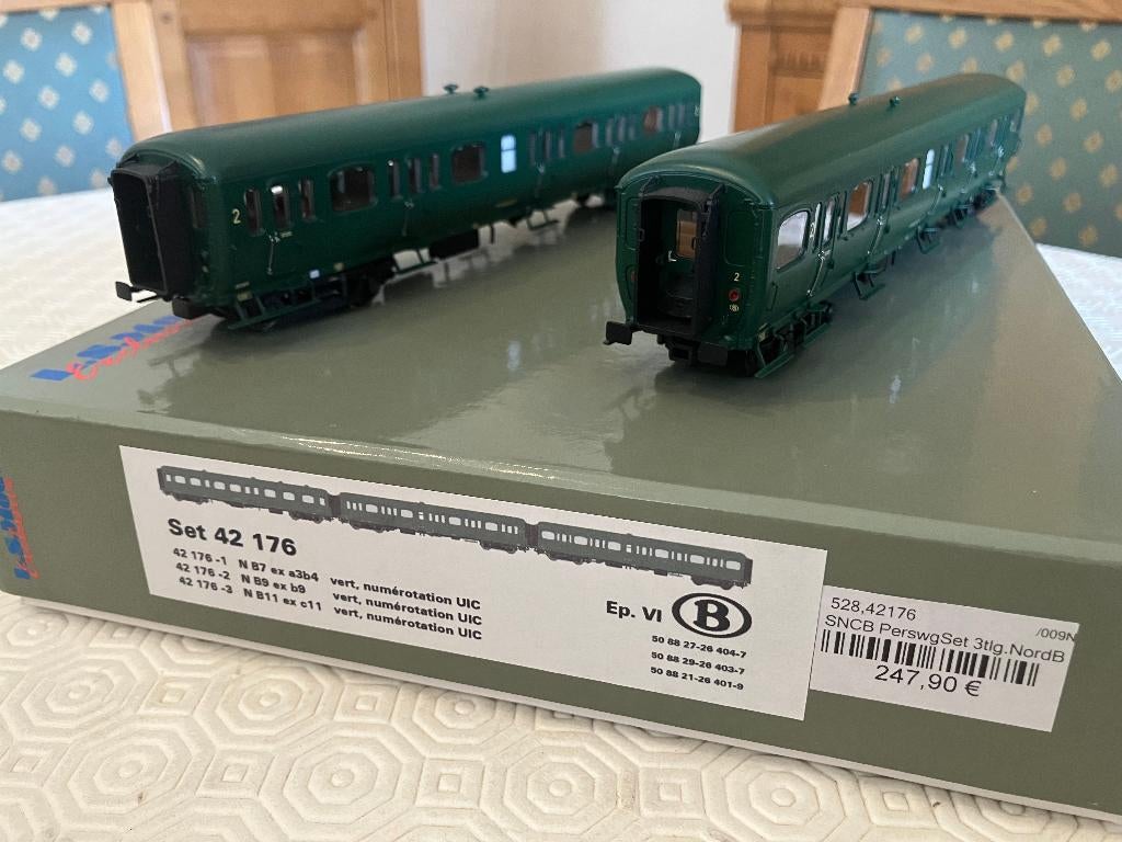 LS Models NMBS  2/3 van set 42176 Nord Belge rijtuigen TP 4, Enlèvement ou Envoi, Comme neuf