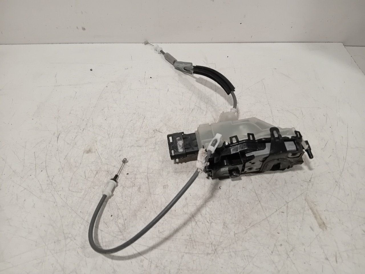 Slot mechaniek portier elektrisch centrale vergrendeling lin, Onderdelen@venauto.nl, Van der Ven Autorecycling B.V., Ettenseweg 76, 4706 PB Roosendaal, The Netherlands