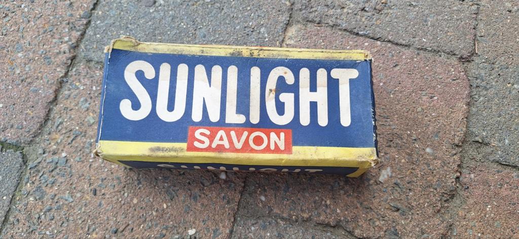 Savon Sunlight, Enlèvement