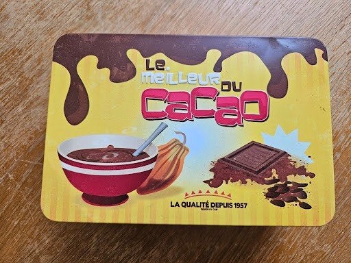 Boîte en métal rétro Le meilleur du cacao, Collections, Boîte en métal, Enlèvement ou Envoi, Comme neuf, Biscuits, Autres marques