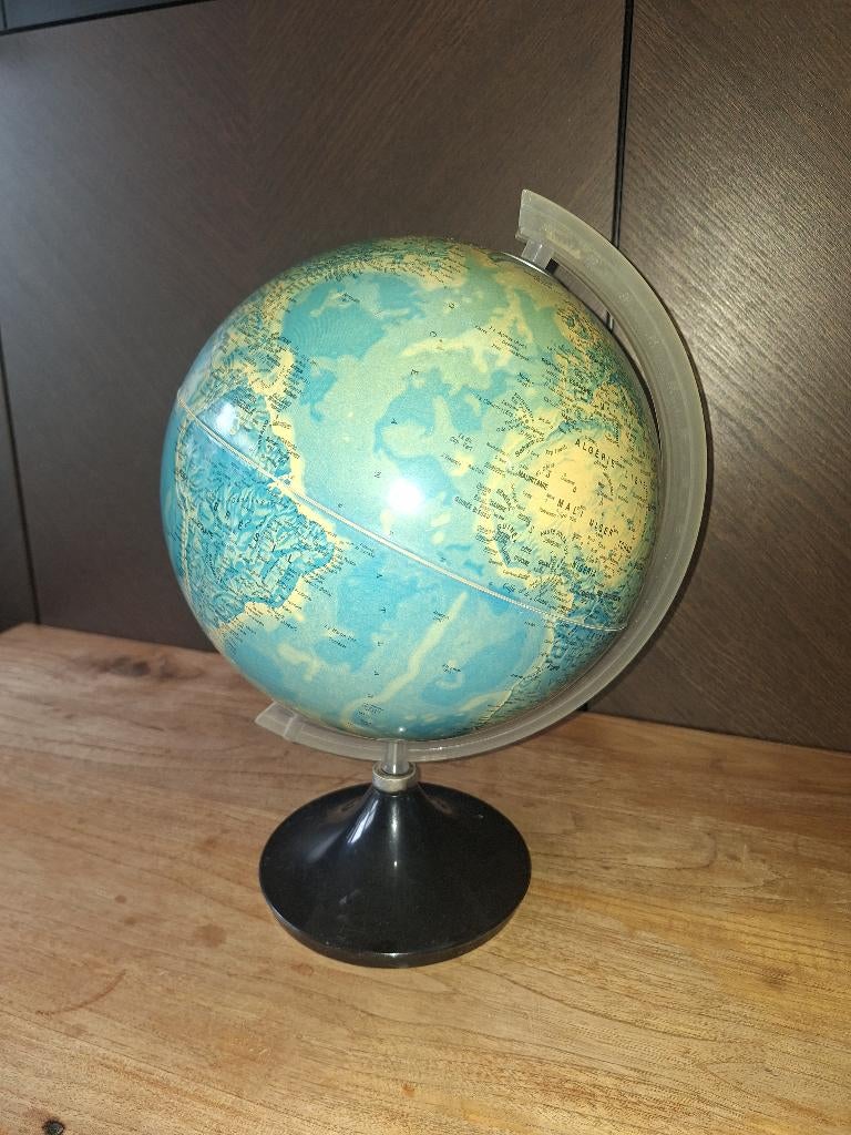 Mappemonde vintage, Enlèvement, Utilisé