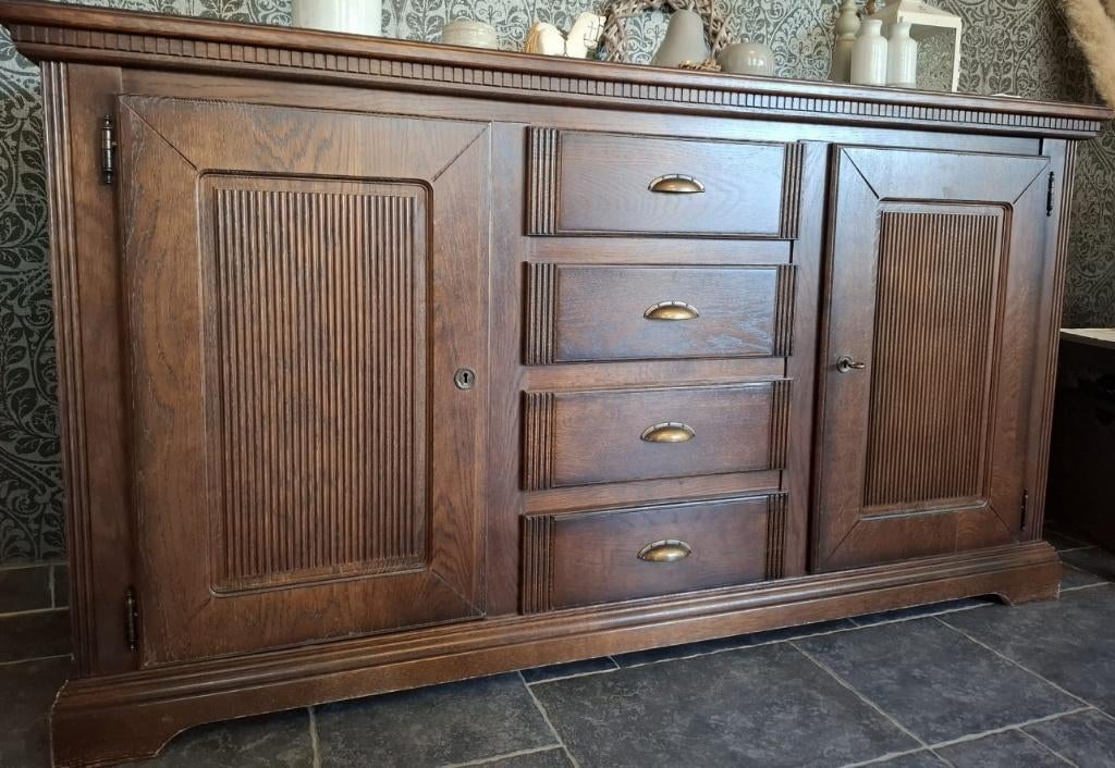 Massief eiken dressoir – landelijke/klassieke stijl, Maison & Meubles, Armoires | Dressoirs, Utilisé, 25 à 50 cm, Avec tiroir(s)