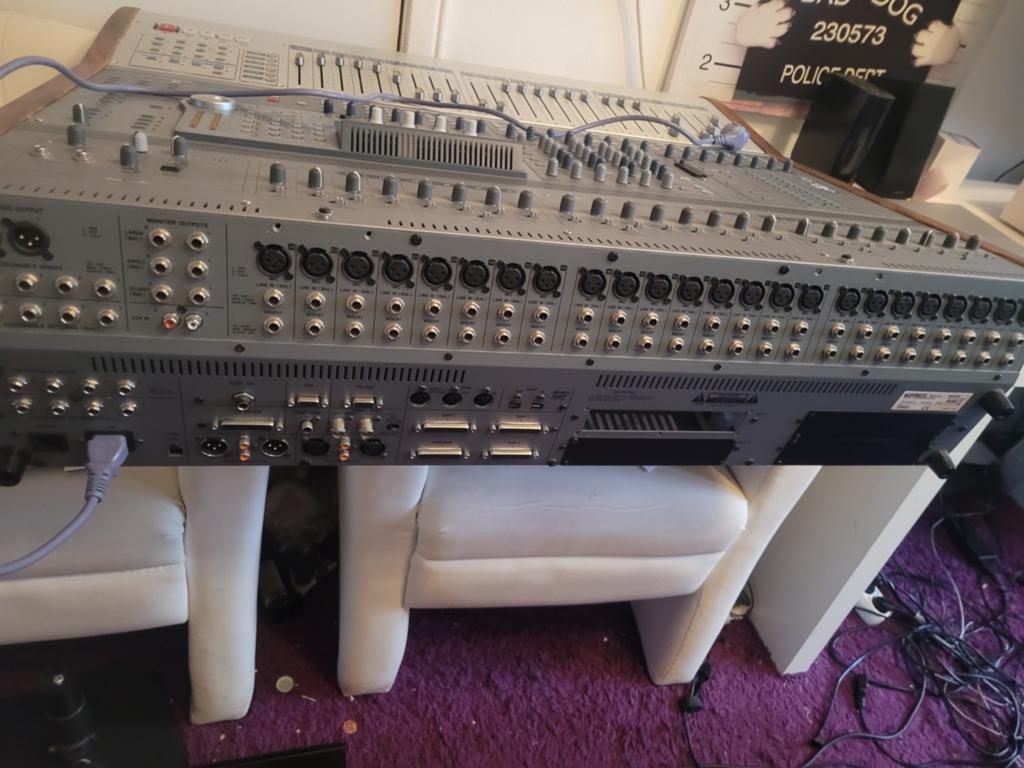 Table de mixage tascam Dm 4800, Enlèvement ou Envoi