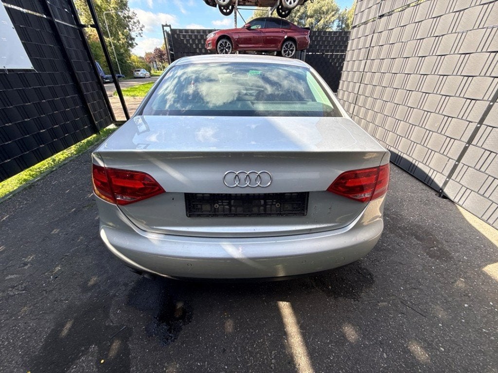HAYON ARRIÈRE / MALLE Audi A4 (B8) (|8K5827023AE|), Autos : Pièces & Accessoires, Auto-Union-Straße  1,
85057  Ingolstadt, DE