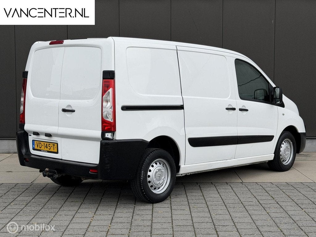Citroen Jumpy bestel 1.6 HDI 90PK NIEUWE APK Airco Trekhaak, Voorwielaandrijving, Stof, Gebruikt, Zwart
