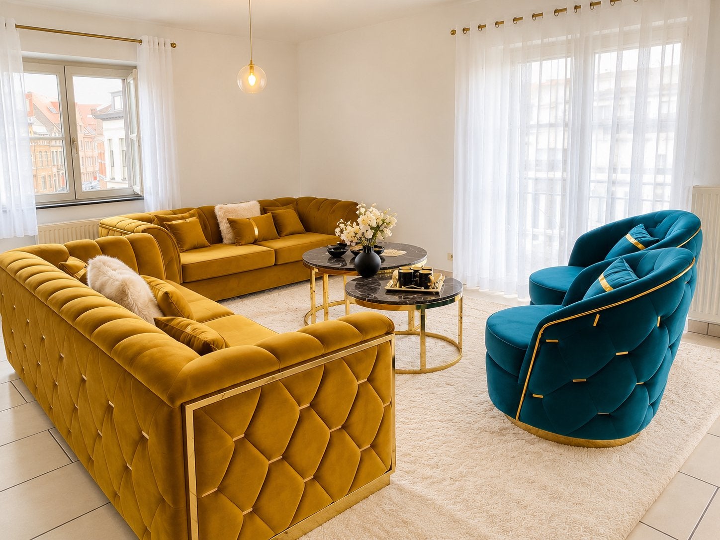 Luxe zetelset 3+2+1+1 + eettafel met 6 fluwelen stoelen, Enlèvement, Comme neuf