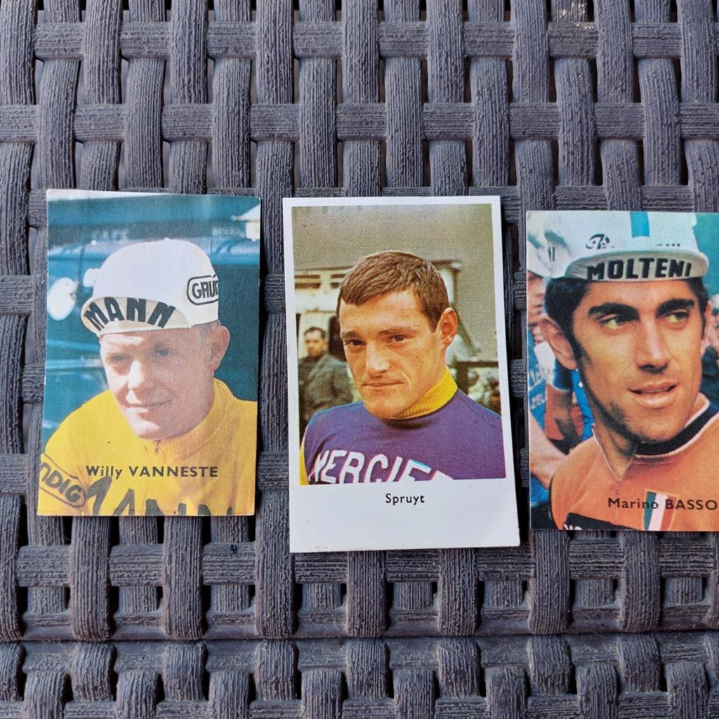 3 prentjes wielrenners, Enlèvement ou Envoi