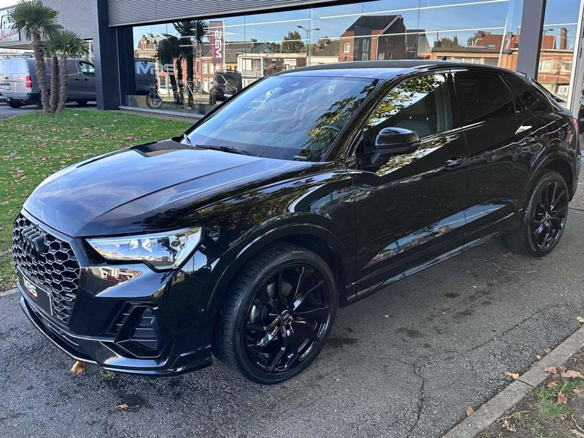 Audi Q3 * Sportback *1.5 *TFSI* S-line* AUTO* CRUISE* GARANT, Auto's, 4 cilinders, Zwart, Bedrijf, 5 deurs