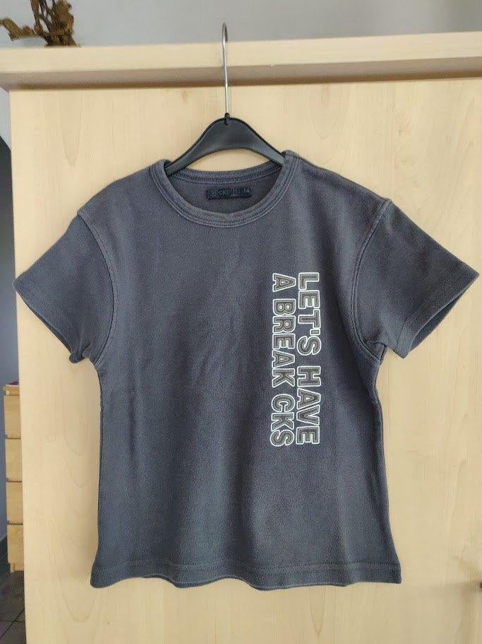 Tshirts, verschillende Merken.  maat  128-140. Jongen., Kinderen en Baby's, CKS., Ophalen of Verzenden, Zo goed als nieuw, Shirt of Longsleeve