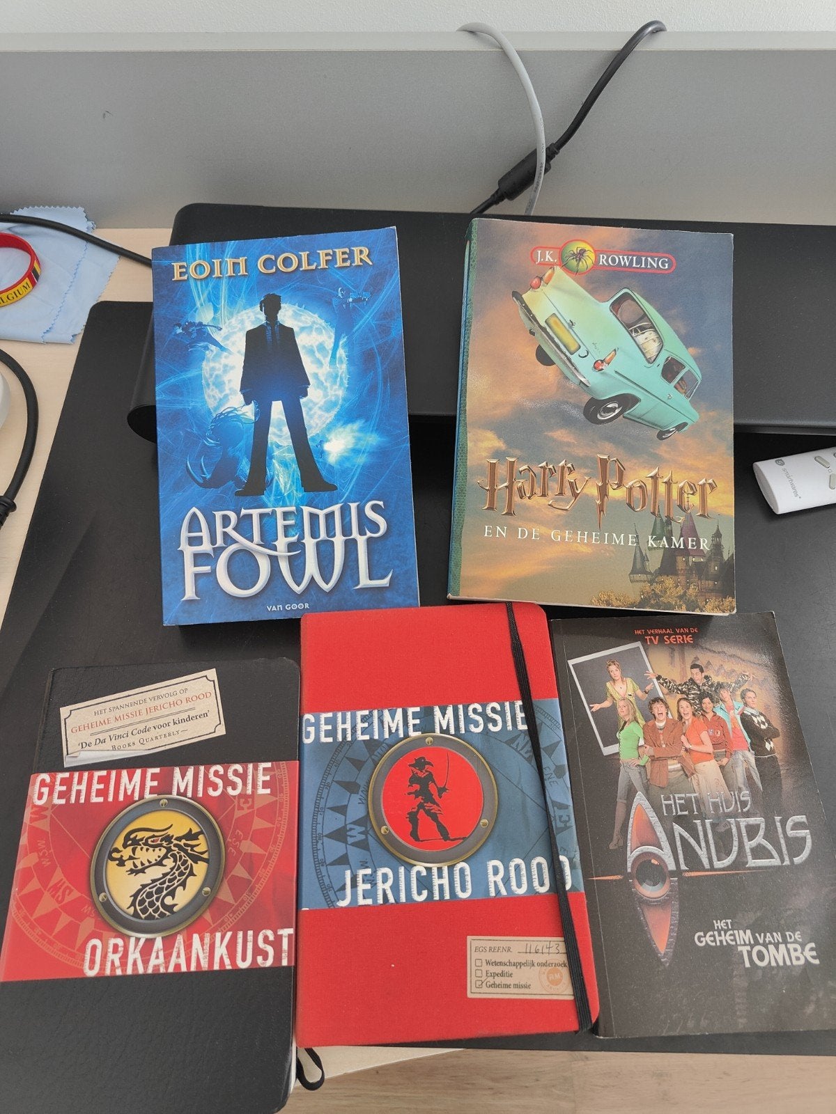 5 Nederlandstalige leesboeken, Ophalen, Zo goed als nieuw