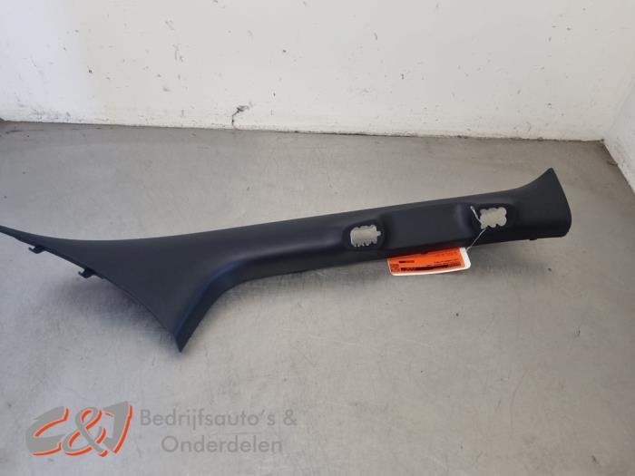 Revêtement montant avant droit d'un Ford Ranger, -, 3 mois de garantie, -, -