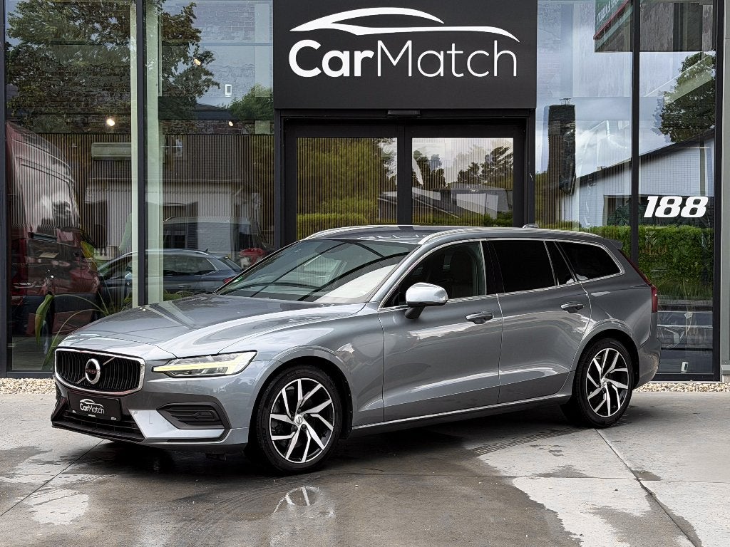 Volvo V60 2.0 T5 Momentum Pro - CAMERA | CC | CARPLAY, Autos, Volvo, Euro 6, Entreprise, Garantie prolongée, Entretenue par le concessionnaire