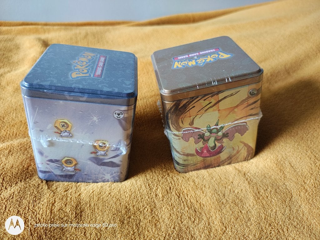 Lot 2 coffrets métalliques scellés Pokemon français neufs, Enlèvement ou Envoi, Neuf