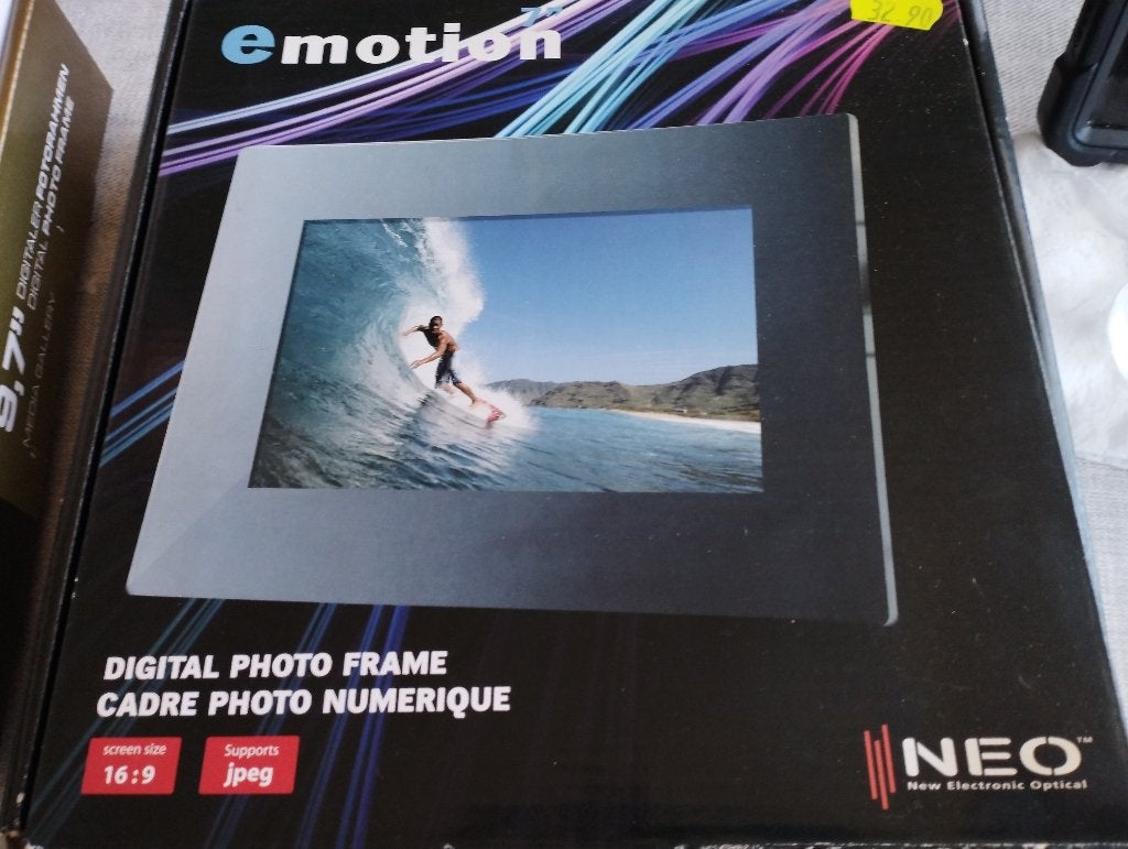 cadre photos numérique Emotion NEO, Autres marques, 8 à 12 pouces, Lecteur de carte mémoire, Enlèvement