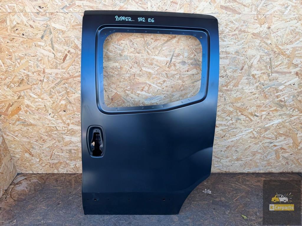 Bipper, Bipper Nemo Fiorino Qubo porte lat rale gauche neuf, Autos : Pièces & Accessoires, Info@fabrikant.eu, Fabrikant BV, Fabrikantstraat 1
1000 AA  Amsterdam, NL