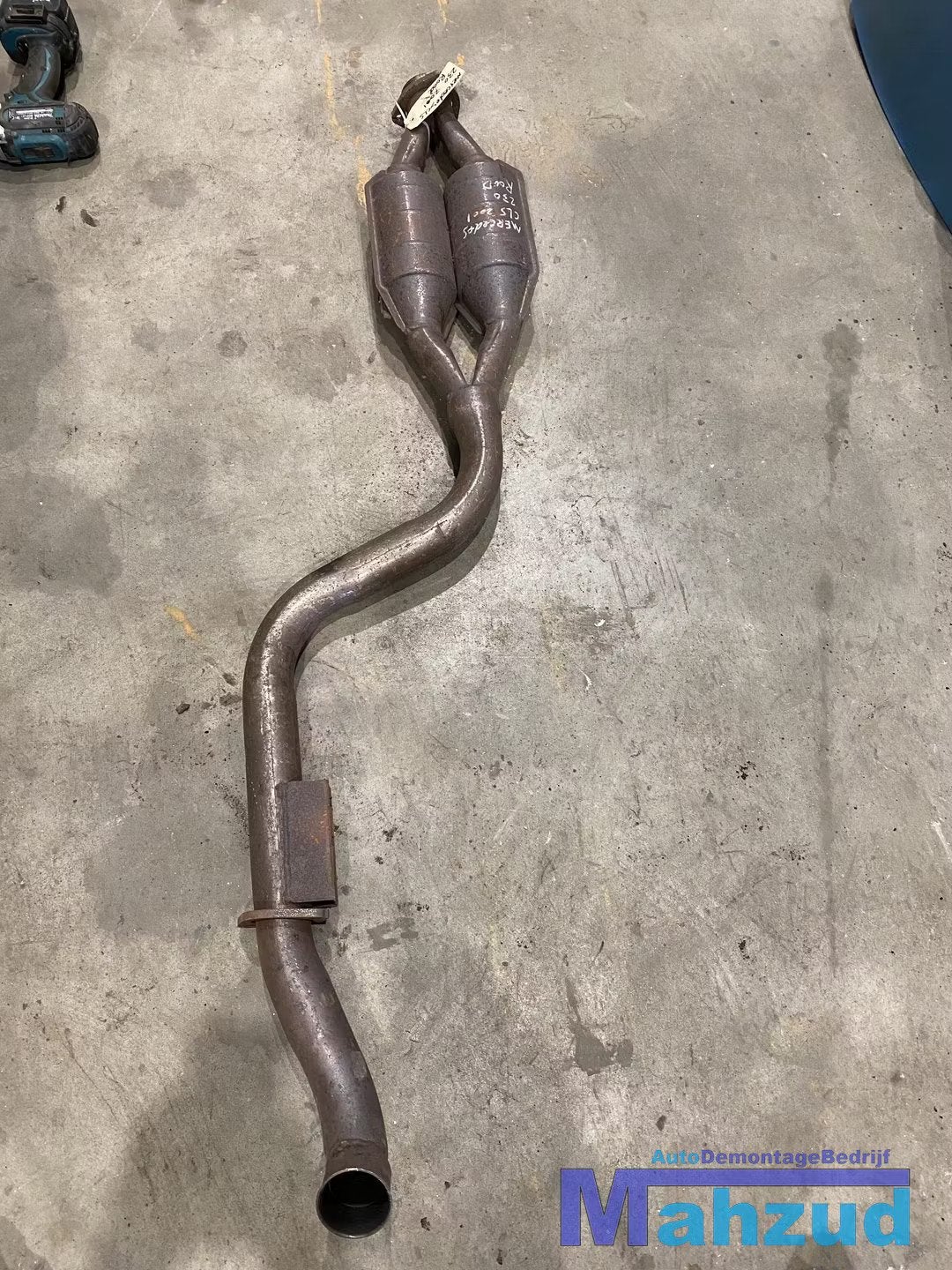 MERCEDES SLK R170 2.3 Uitlaat dubbel katalysator 1996-2004, Auto-onderdelen, Gebruikt, Mercedes-Benz AG, Mercedes-Benz, Mercedesstrasse 120
70372  Stuttgart, DE