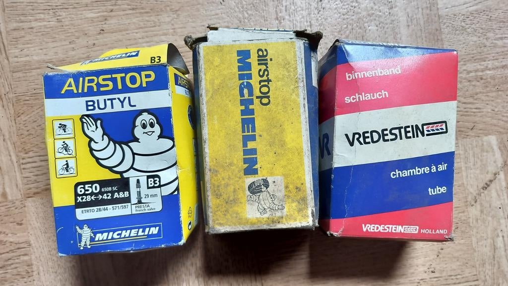 Fiets binnenband Old New Stock, Fietsen en Brommers, Fietsonderdelen, Ophalen, Zo goed als nieuw, Rubber