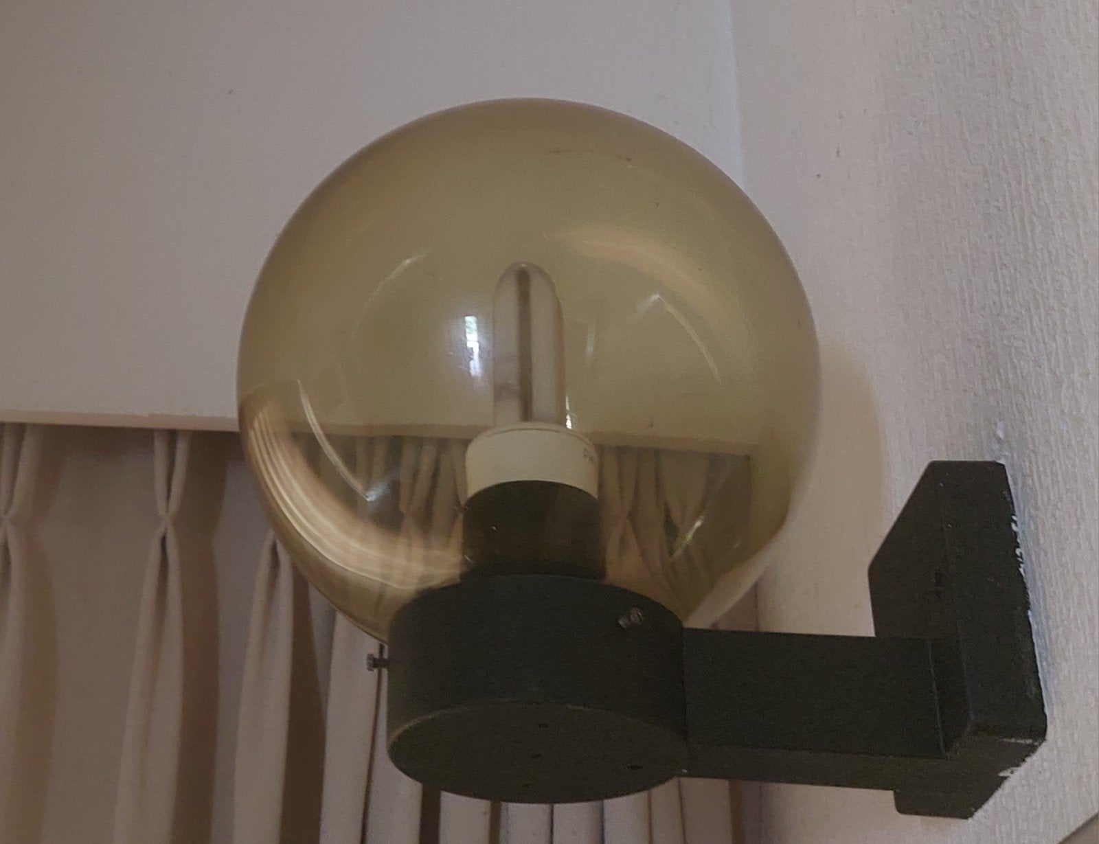 Lampe murale, Enlèvement
