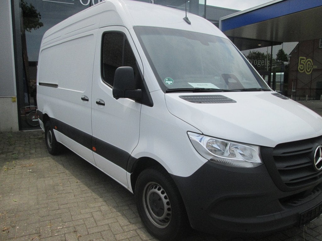 Mercedes-Benz Sprinter 317 L2H2 AUTOMATIC 360° CAMERA, Achat, Entreprise, 3 places, Carnet d'entretien