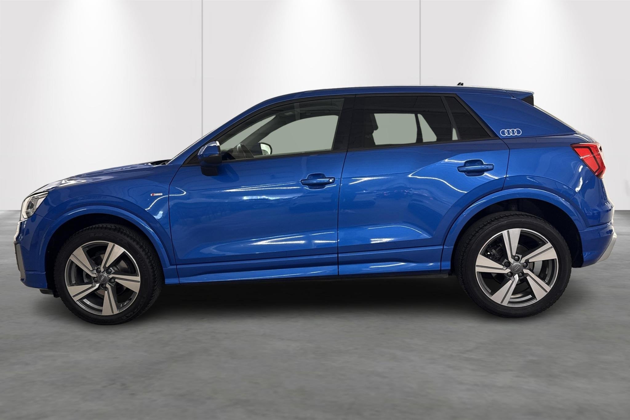 Audi Q2 1.0 30 TFSI S Line - SENSOREN + LEDER + GPS, Autos, Audi, 1330 kg, Achat, Noir, 5 portes