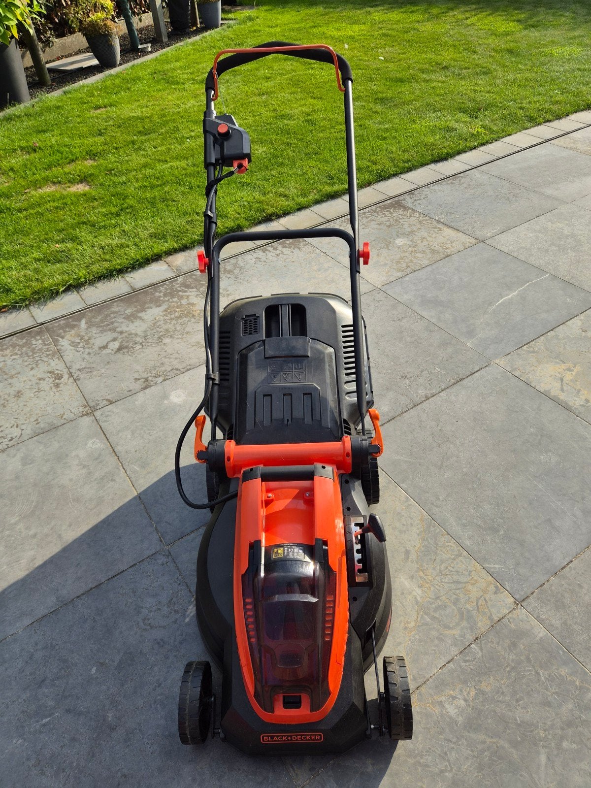 Black+Decker accu grasmaaier, Jardin & Terrasse, Tondeuses à gazon, Enlèvement, Comme neuf, 30 à 39 cm