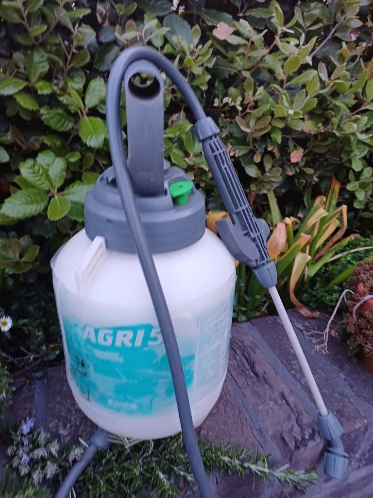 druksproeier  van 3,5 liter met lange sproeiarm, Tuin en Terras, Planten | Tuinplanten, Ophalen