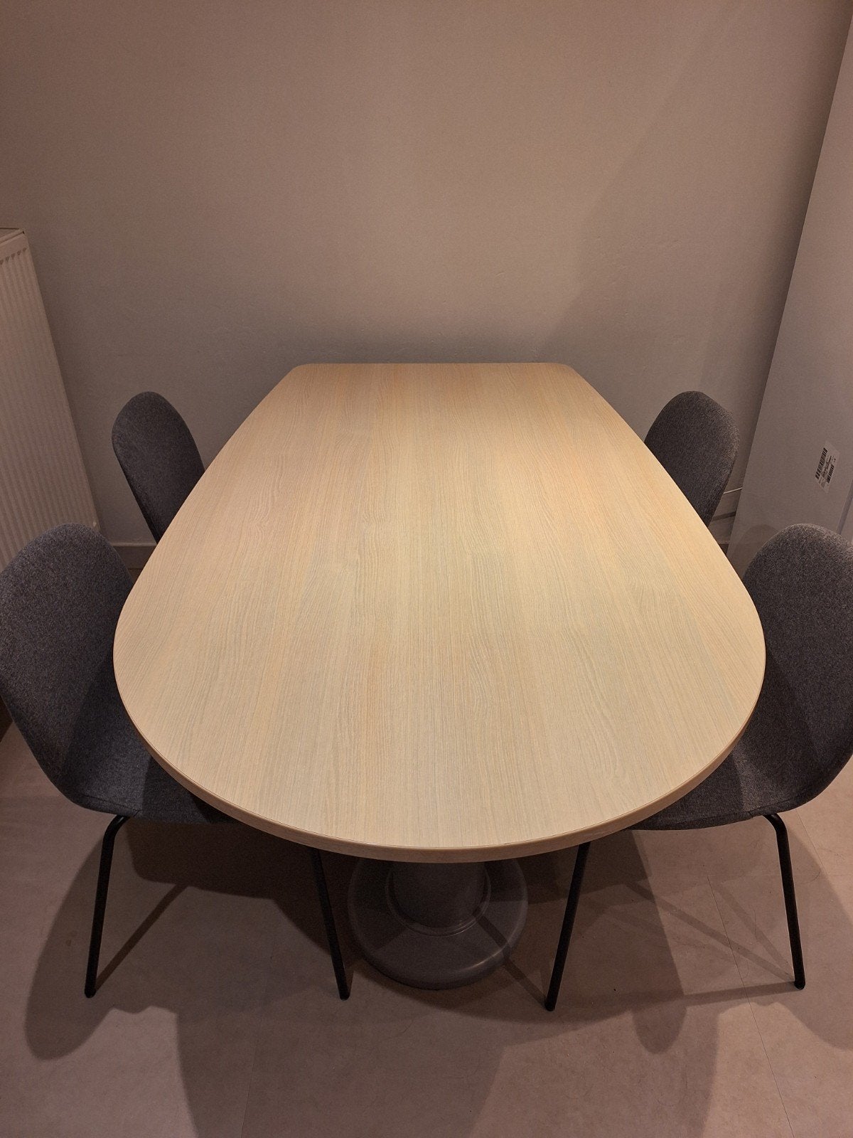 keukentafel, Enlèvement, Utilisé