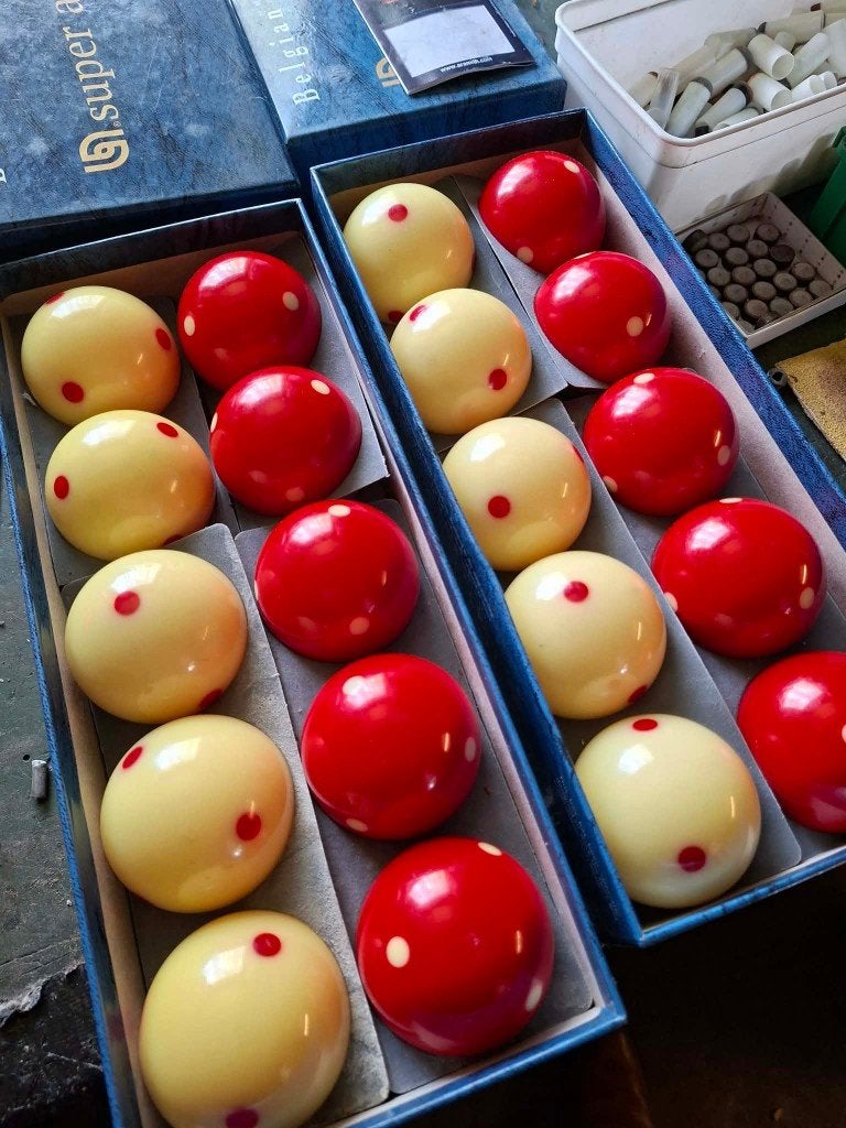 Alle toebehoren aan de beste prijs !, Sports & Fitness, Billards & Billards américains, Enlèvement, Comme neuf, Queue ou Boules