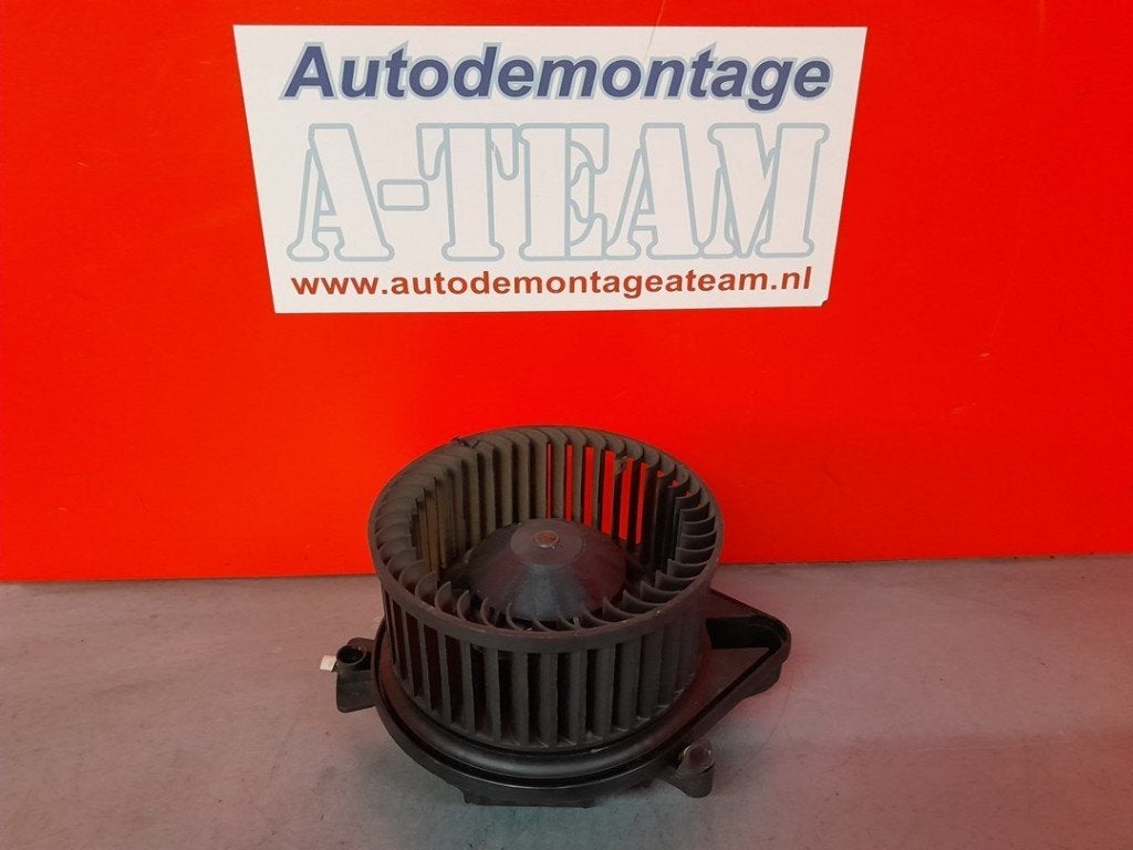 VENTILATEUR RADIATEUR MOTEUR A4 Avant (B7) (|8E1820021E|), Valeo, Audi, Utilisé, 100, rue de Courcelles
75017  Paris, FR
