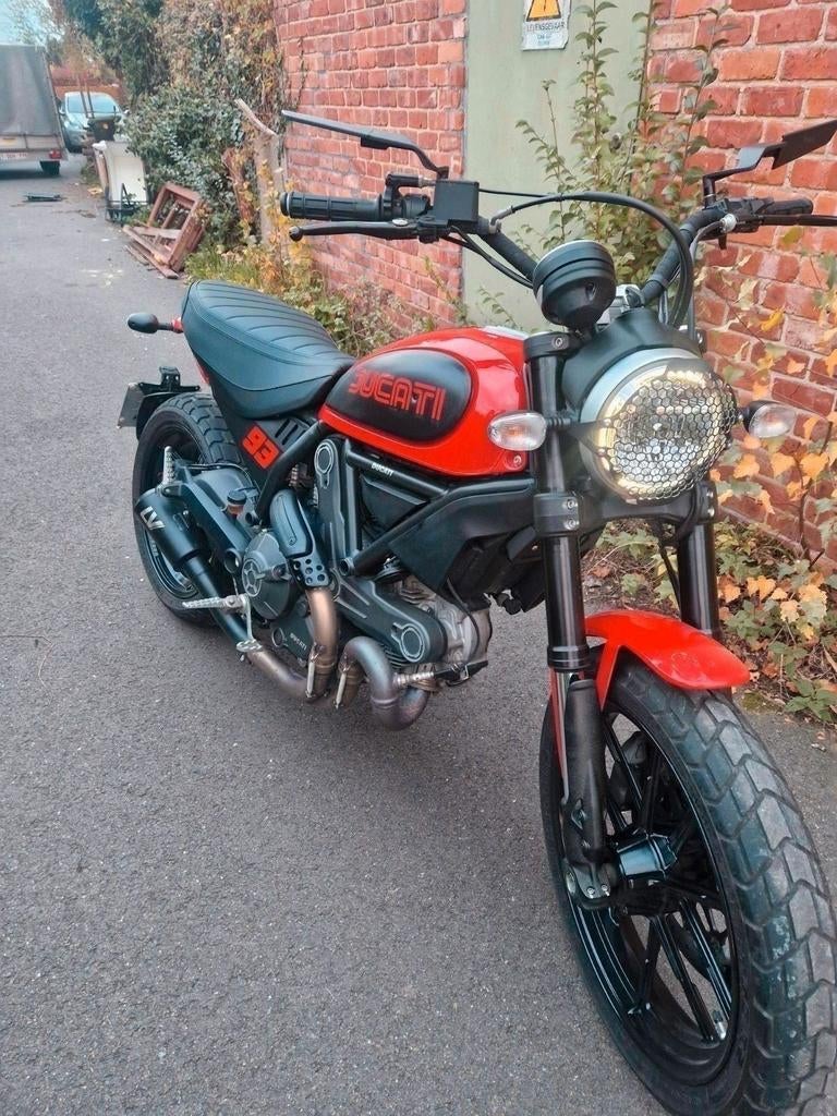 Ducati scrambler 803 cc,amper 5dk, Fietsen en Brommers, Ophalen