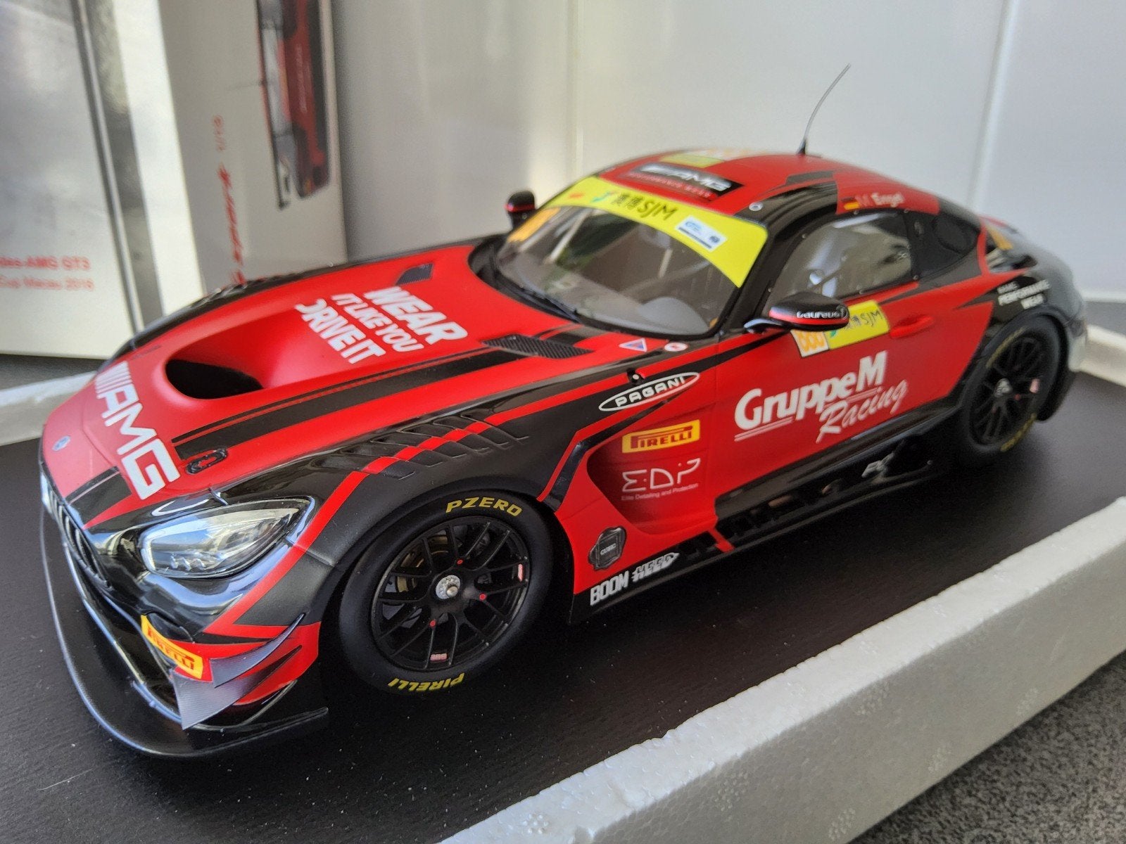 Mercedes AMG GT3., Ophalen