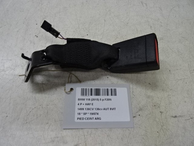 GORDELSLOT LINKS ACHTER BMW 1 serie (F20) (01-2010/06-2019), Auto-onderdelen, Interieur en Bekleding, Gebruikt, BMW