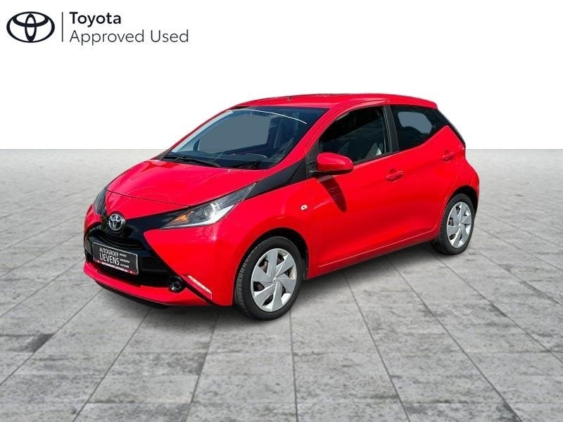 Toyota Aygo 1.0MT BUSINESS, Autos, Toyota, Rouge, Achat, 998 cm³, Euro 6