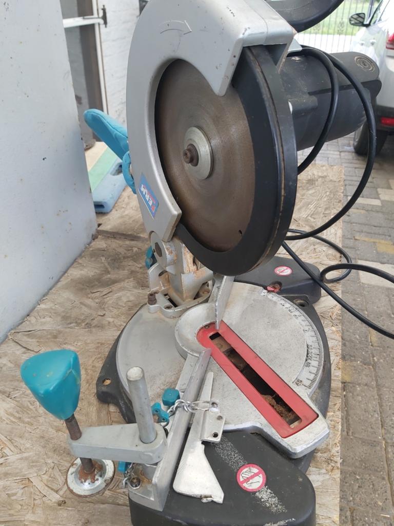 Verstekzaag, Doe-het-zelf en Bouw, Gereedschap | Zaagmachines, Ophalen