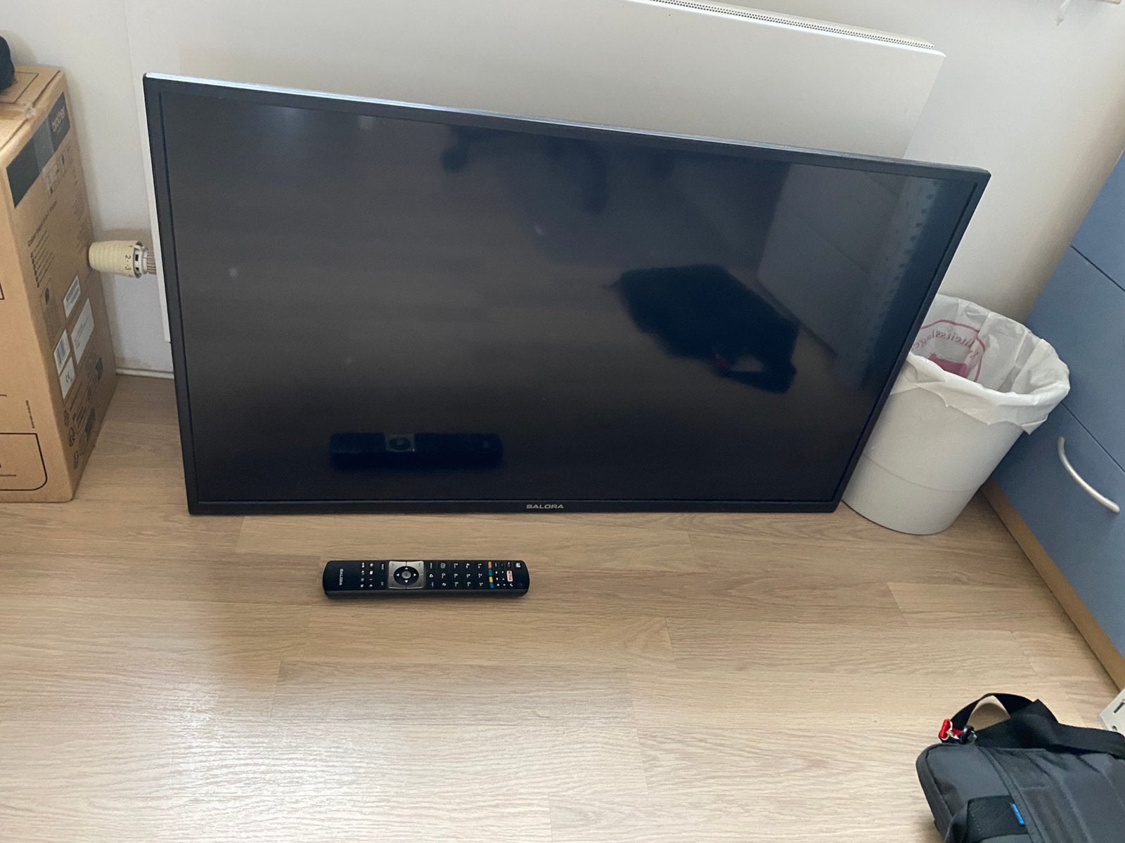 Téléviseur Salora 40 pouces (102 cm de diamètre), Autres marques, LED, 50 Hz, Enlèvement