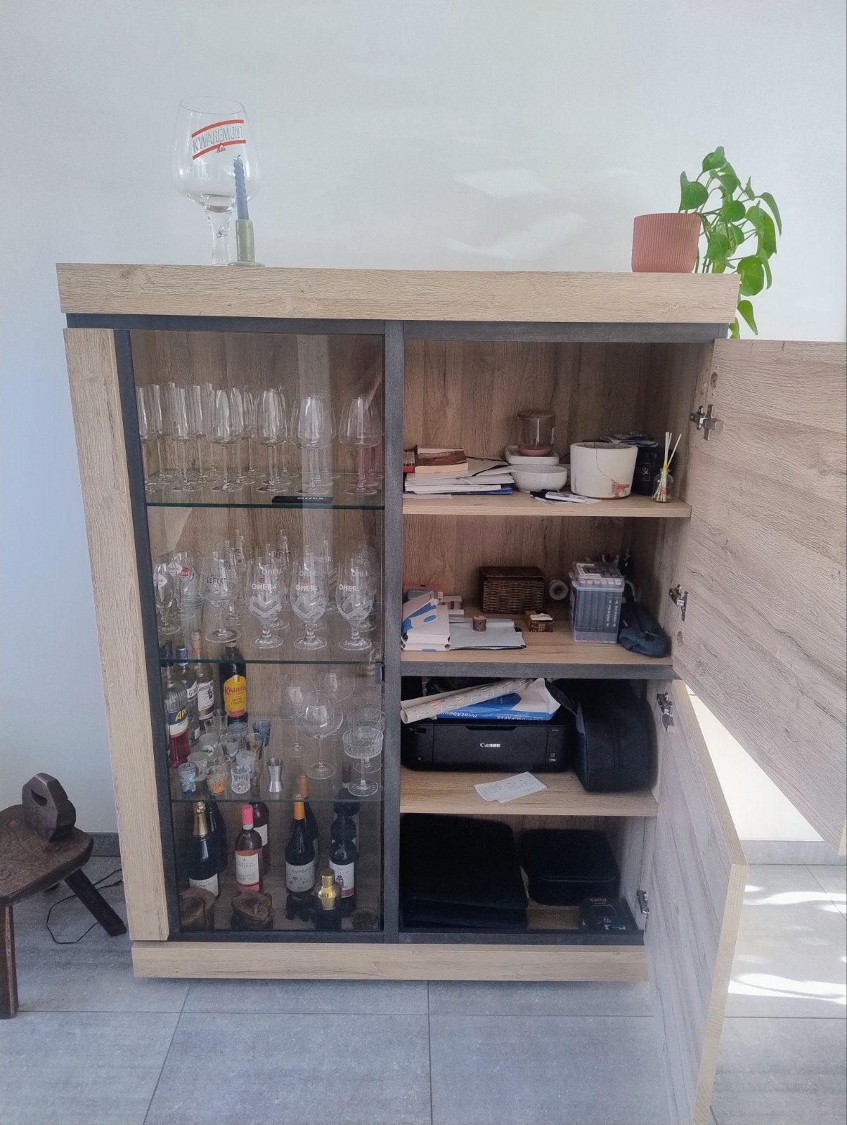 Vintrine kast, Ophalen, Gebruikt, 100 tot 150 cm, Met lade(s)
