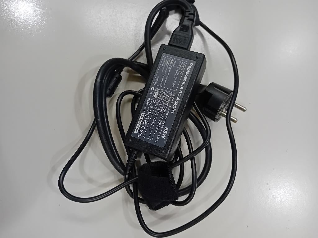 Adaptateur pc toshiba, Informatique & Logiciels, Enlèvement, Neuf, Toshiba