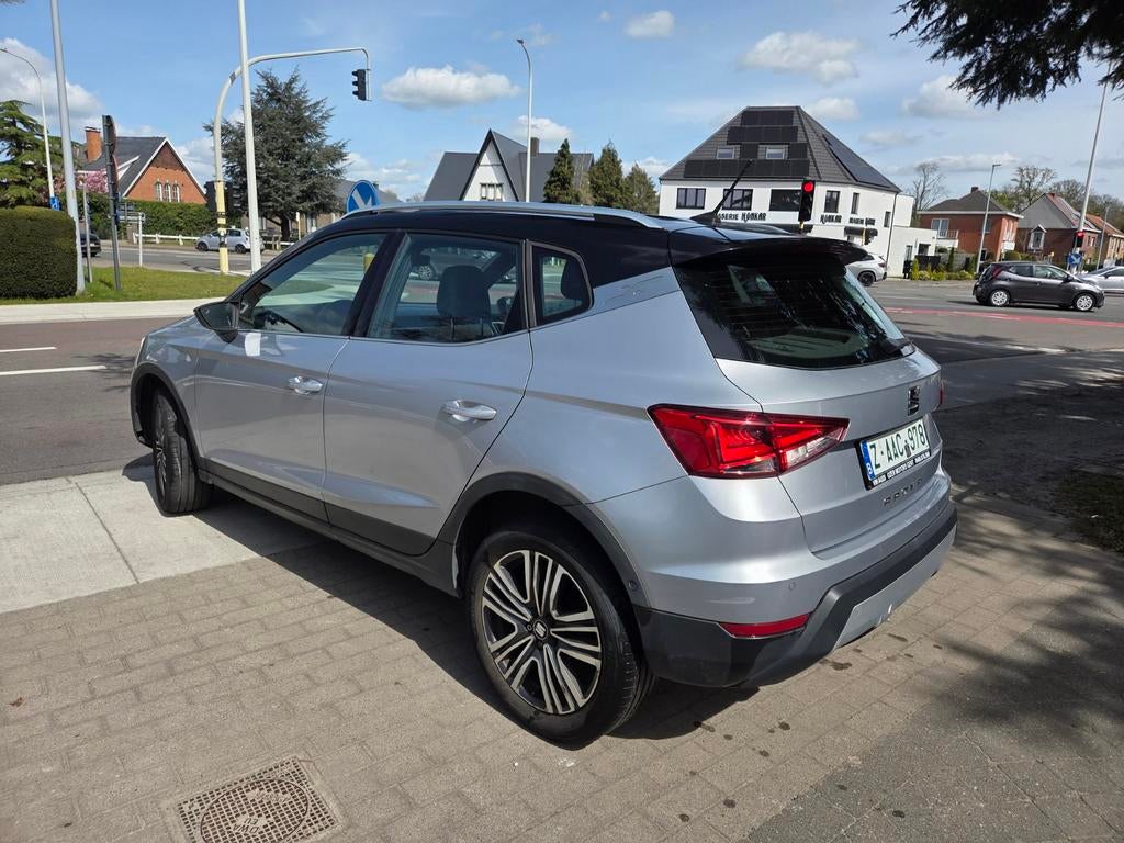 Seat Arona 1.6TDI EURO6-d full option 2018/11, Autos, Seat, Argent ou Gris, Achat, Entreprise, Garantie prolongée