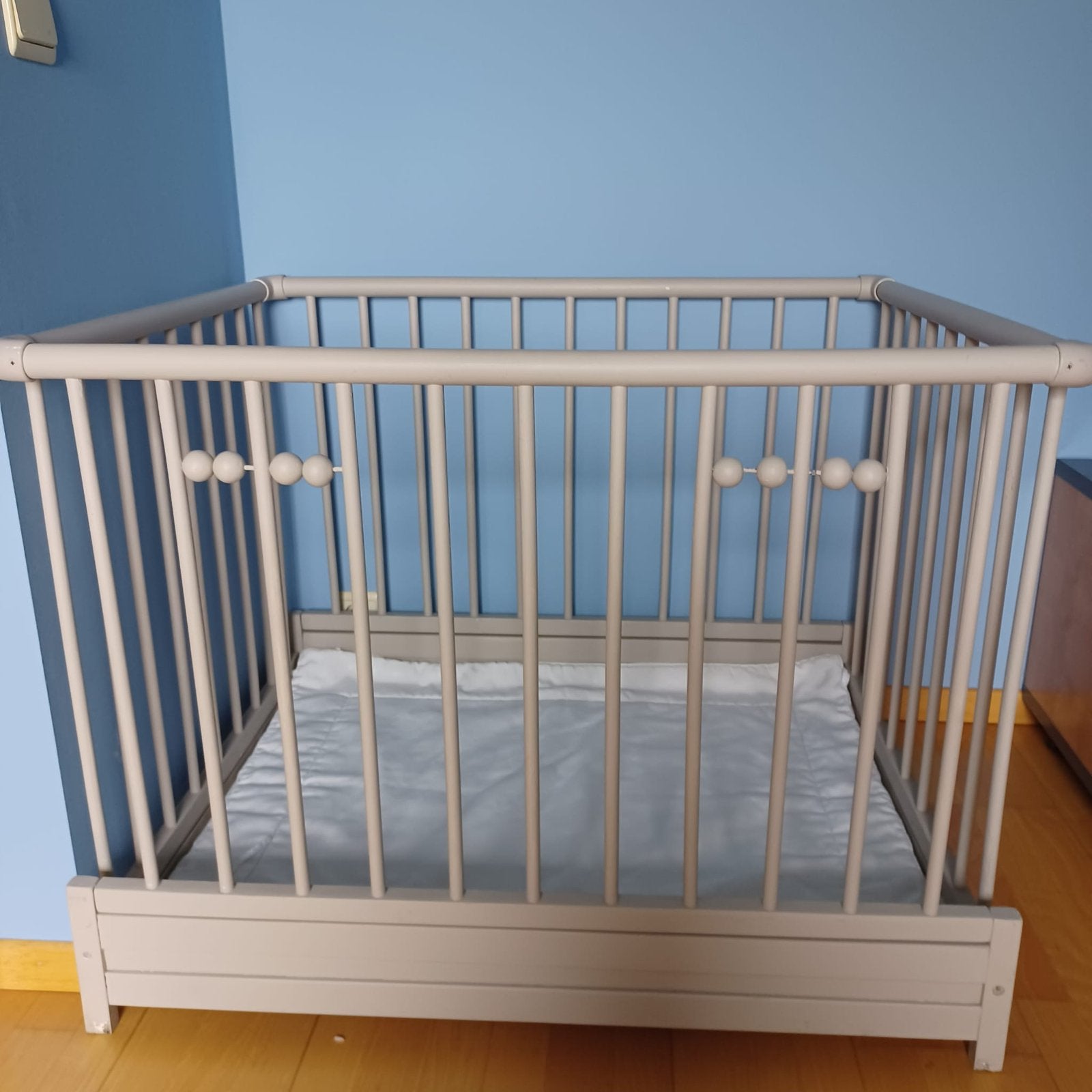 Babybox, Kinderen en Baby's, Ophalen, Zo goed als nieuw