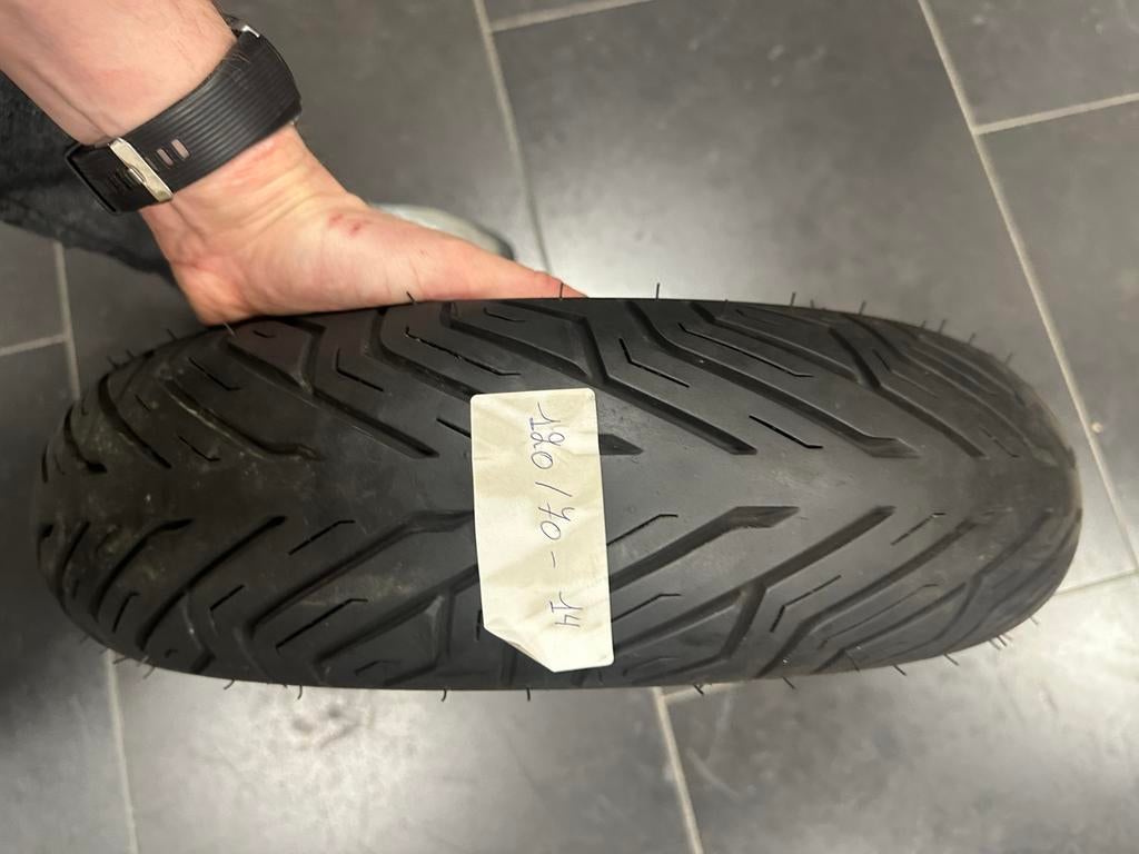 Pneu scooter, Enlèvement