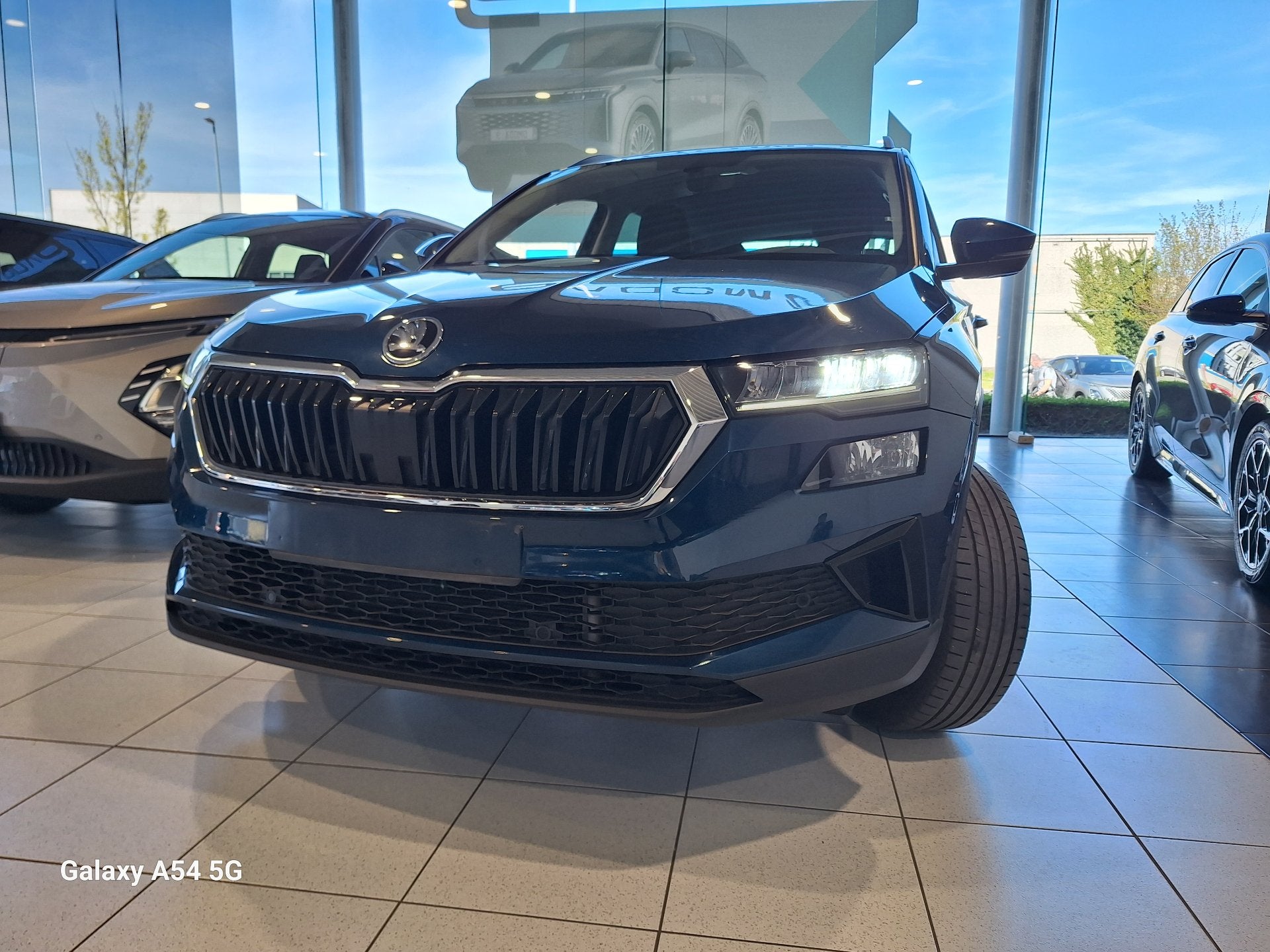 Skoda Karoq TSI Ambition DSG7 - 12M WARRANTY - AUTOMATIC - L, Autos, 121 g/km, Achat, Entreprise, Bleu