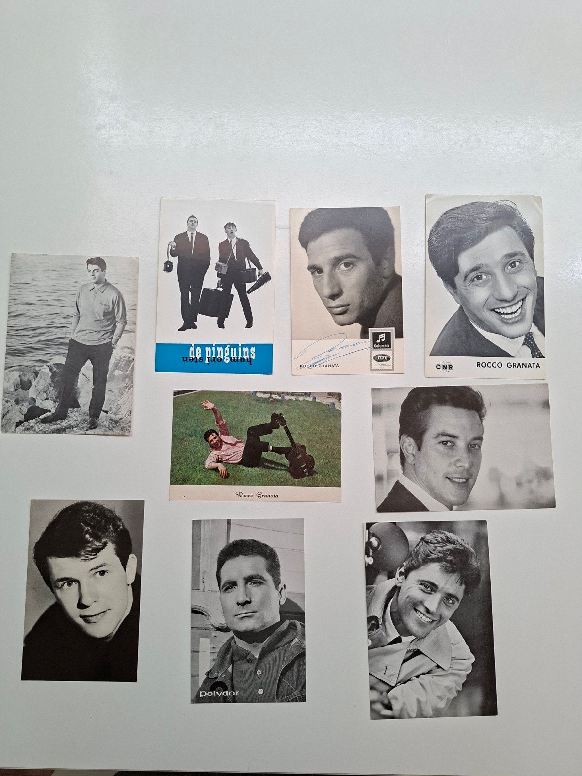 Ensemble de cartes (postales). Artistes flamands et francoph, Enlèvement ou Envoi