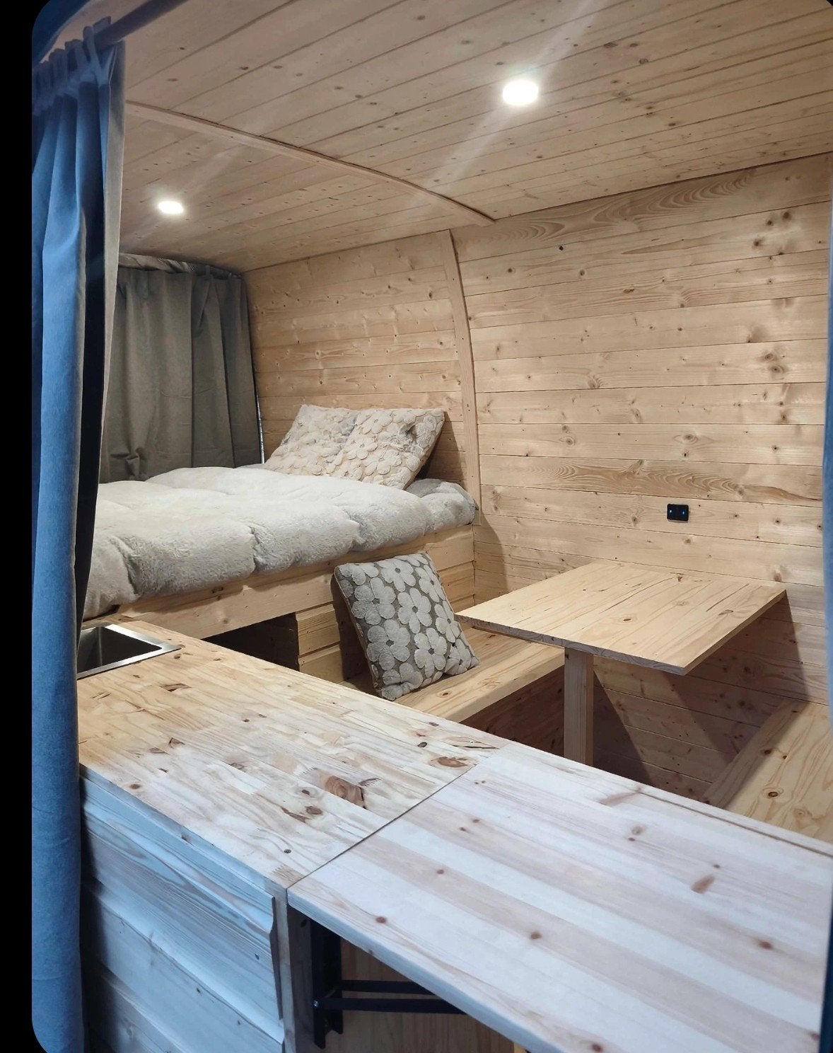 Van Aménagé à Neuf Fiat Ducato Garantie 12 mois Petit Budget, 5 à 6 mètres, Fiat, Boîte manuelle, Réfrigérateur