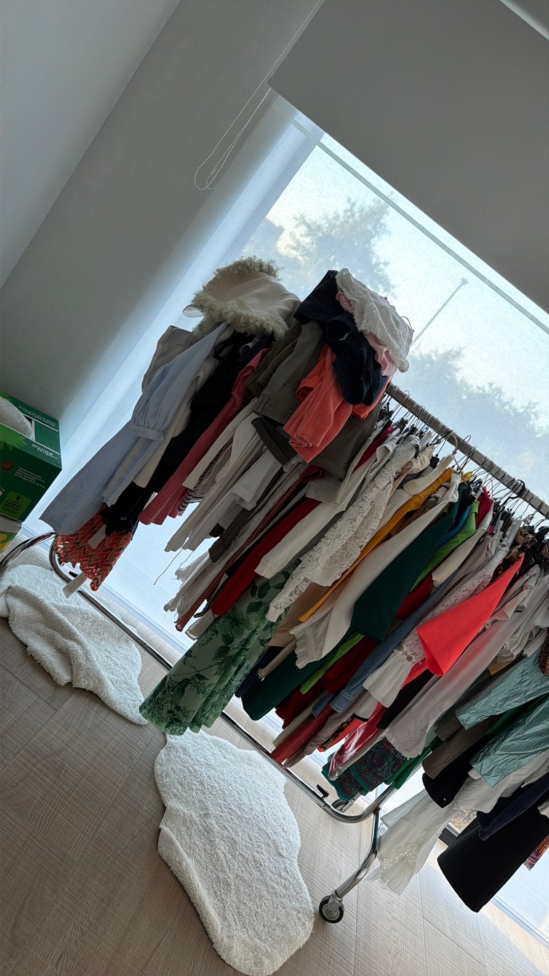 Kleren te koop op rek, Ophalen, Zo goed als nieuw