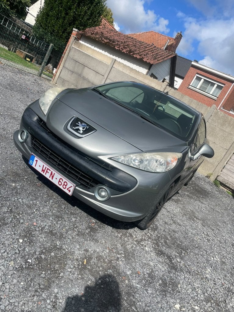 Peugeot 207 Cabrio te koop, Auto's, Voorwielaandrijving, 4 zetels, Stof, Zwart