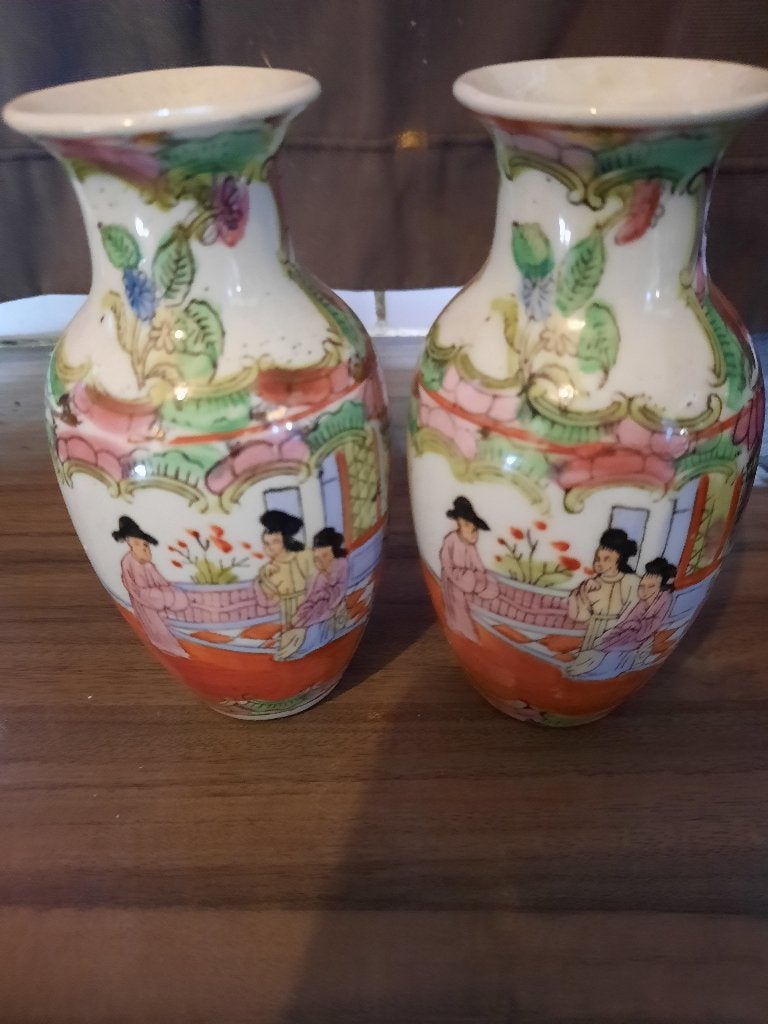 2 kleine chinese vaasje, Ophalen