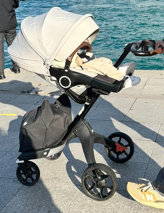 Stokke Xplory - Kit complet avec accessoires, Enfants & Bébés, Poussettes & Combinaisons, Enlèvement, Comme neuf, Poussette, Autres marques