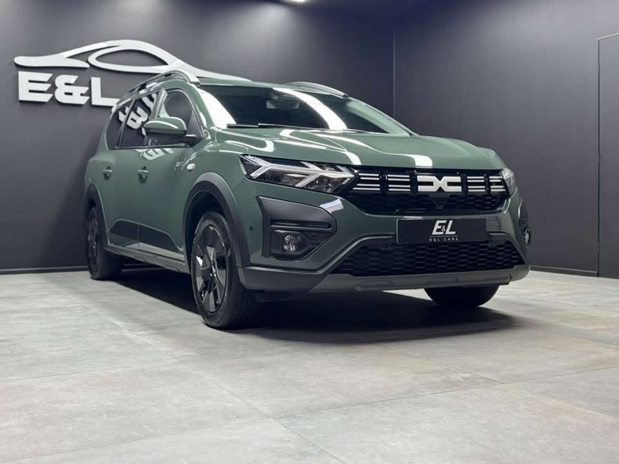 Dacia Jogger Hybrid 7 places *12 mois de garantie*, Autos, Achat, Entreprise, 7 places, Ordinateur de bord