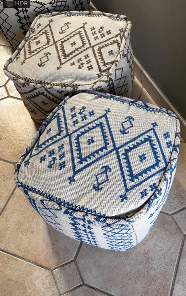 Pouf, Enlèvement, Comme neuf